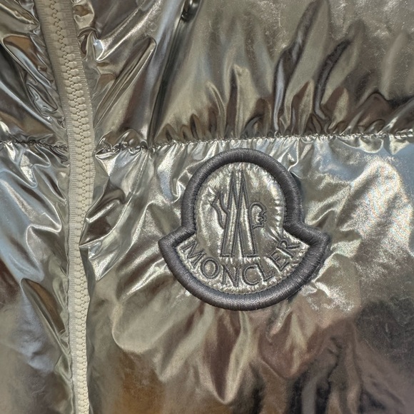 MONCLER NWT Blavet Silver Down Quilted Puffer Vest 3 L Metallic - Picture 12 of 16